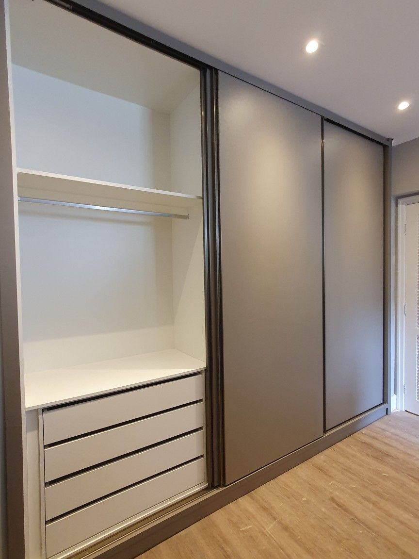 Guarda-roupa - Projeto 2